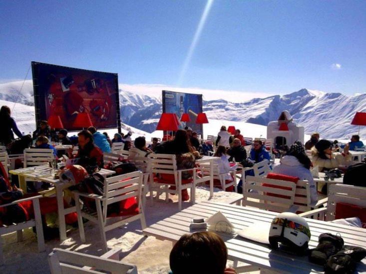 Appartamento Stuning Views On Mountains, Gudauri Esterno foto